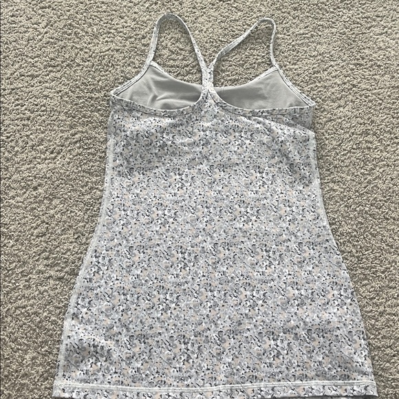 Size 4 Lululemon Lot - Picture 3 of 8